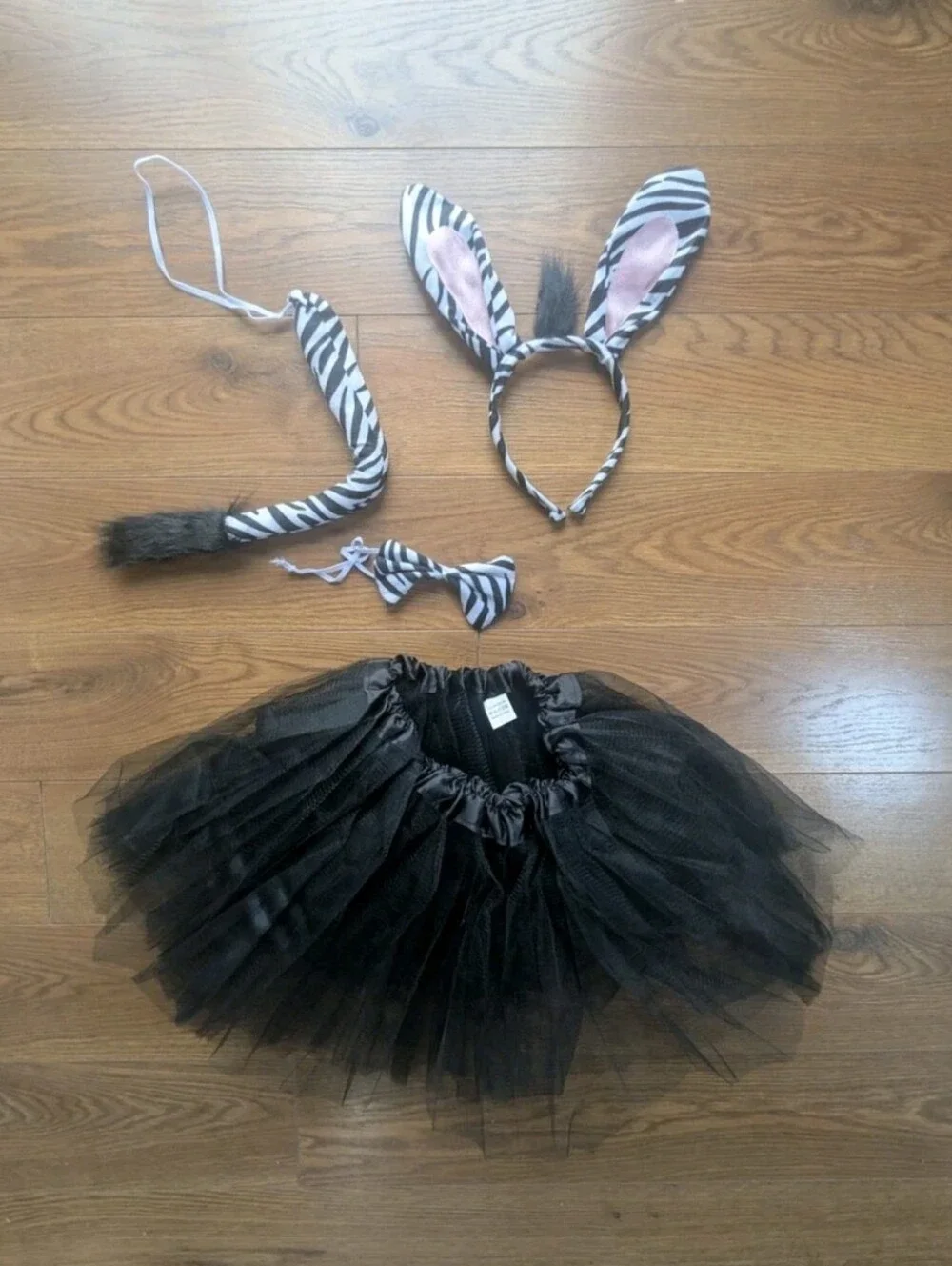 Zebra Costume 4 Piece Set Childs OSFM NIB Dress Up